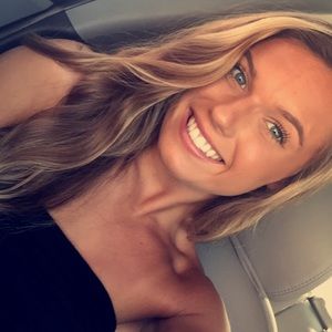 Meet your Posher, Casey
